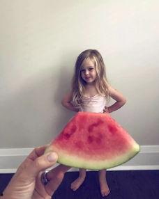 吃瓜群网红瓜,一场全民参与的娱乐盛宴