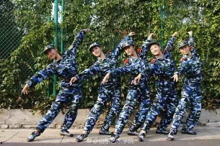 最新爆料大学军训跳舞